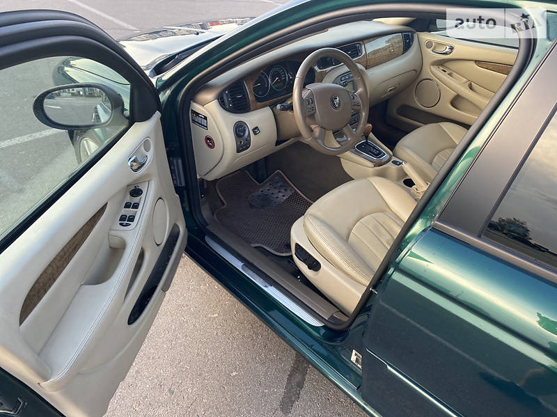 Седан Jaguar X-Type 2008 в Києві