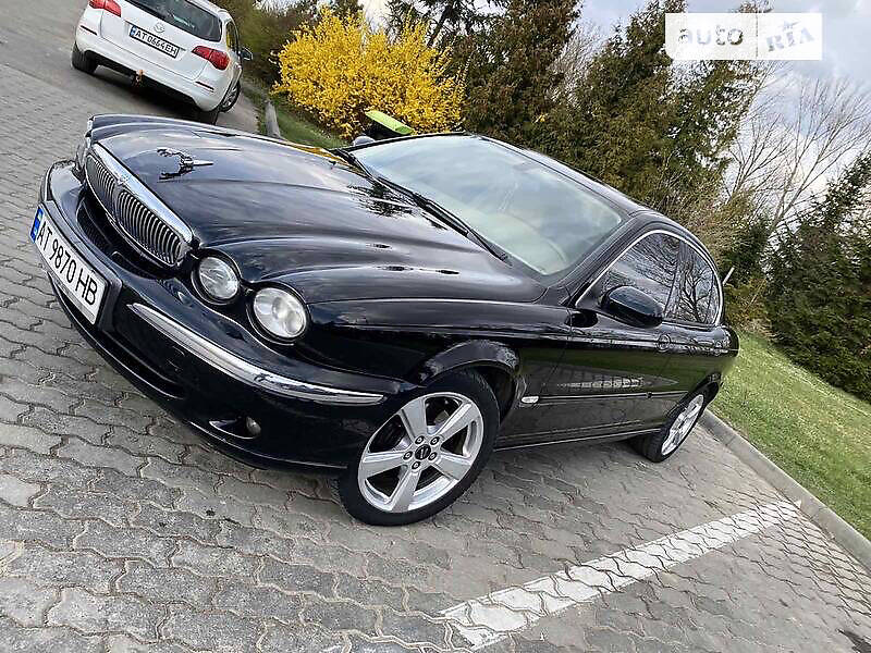 Седан Jaguar X-Type 2003 в Киеве