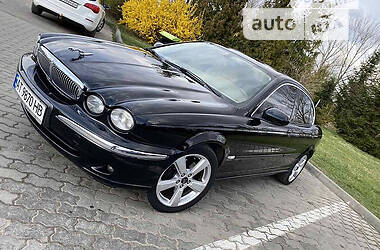 Седан Jaguar X-Type 2003 в Киеве