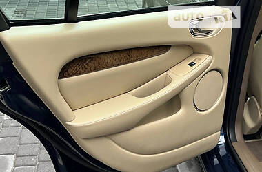 Седан Jaguar X-Type 2006 в 