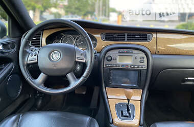 Седан Jaguar X-Type 2005 в 