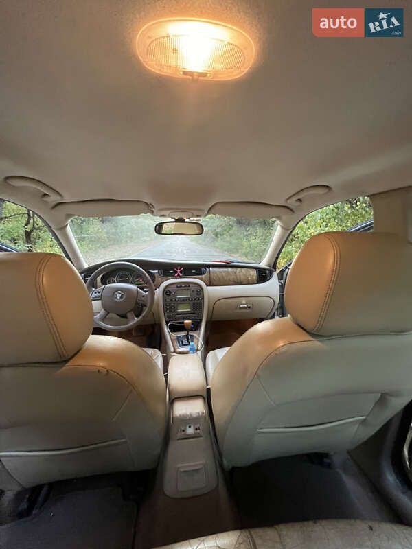 Седан Jaguar X-Type 2007 в Рокитному