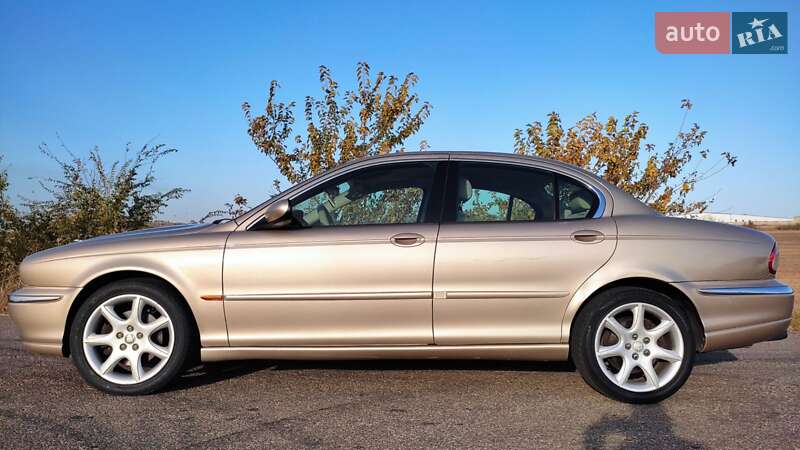 Седан Jaguar X-Type 2002 в Одесі