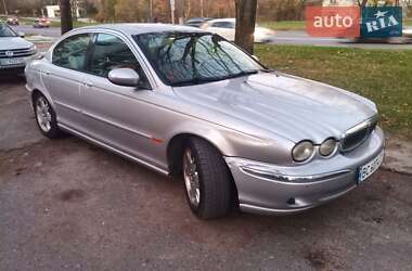 Седан Jaguar X-Type 2002 в Львові