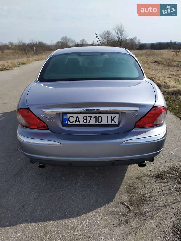 Седан Jaguar X-Type 2006 в Мироновке