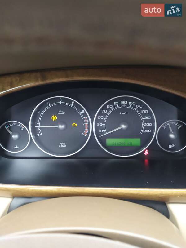 Седан Jaguar X-Type 2006 в Мироновке