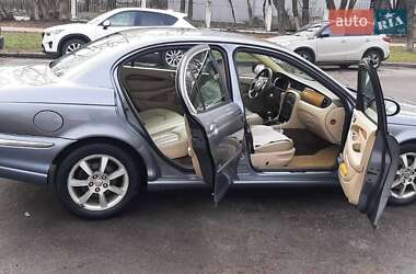 Седан Jaguar X-Type 2004 в 