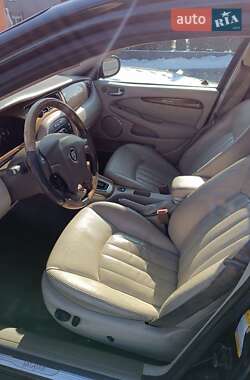 Седан Jaguar X-Type 2001 в 