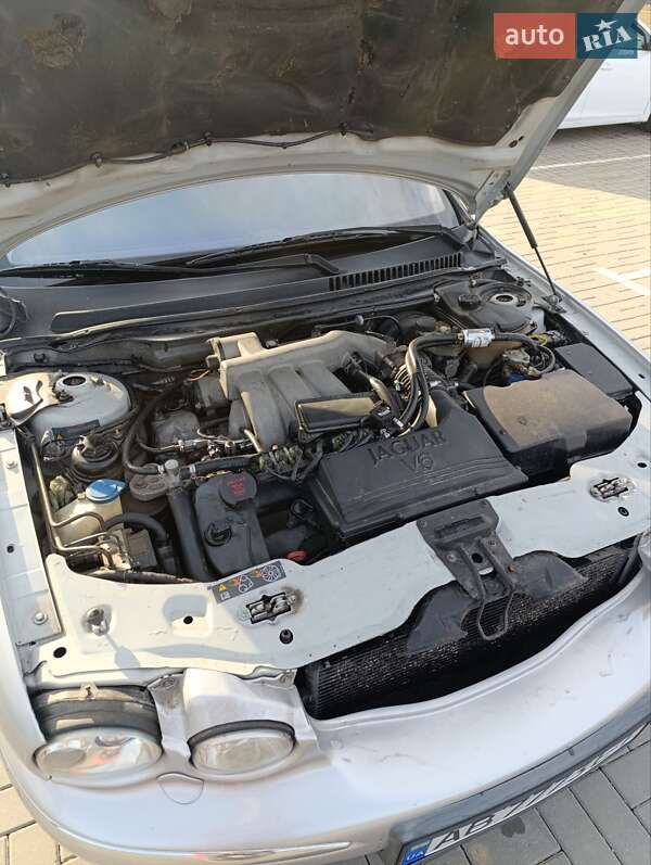 Седан Jaguar X-Type 2004 в Вінниці