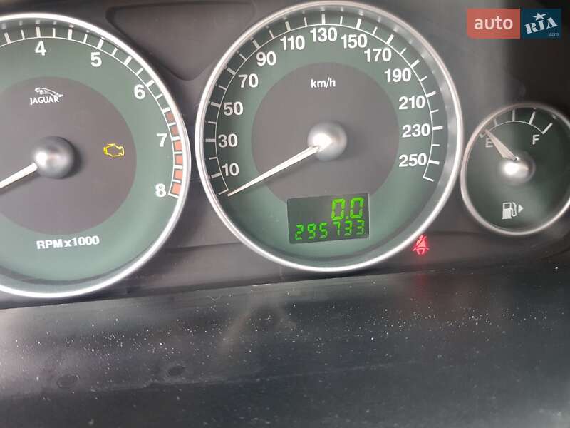 Седан Jaguar X-Type 2002 в Львове
