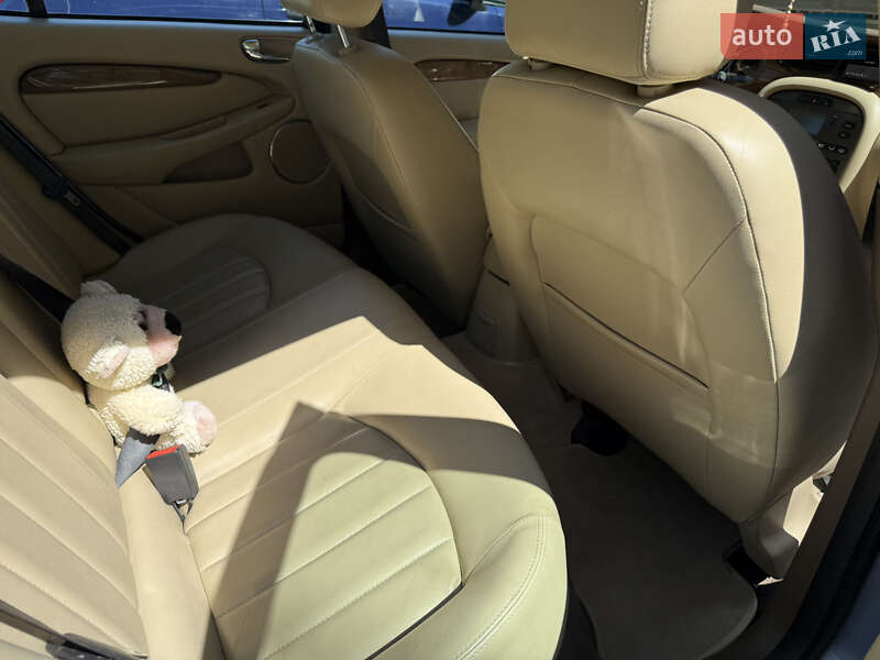 Седан Jaguar X-Type 2007 в Івано-Франківську