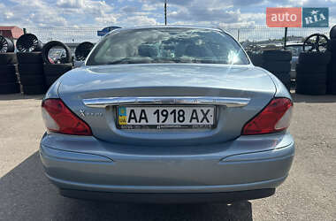 Седан Jaguar X-Type 2004 в 