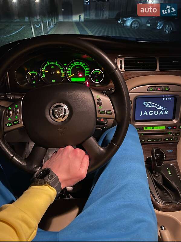 Седан Jaguar X-Type 2009 в Києві