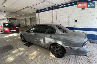 Седан Jaguar X-Type 2002 в 