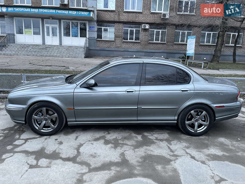 Седан Jaguar X-Type 2002 в Запоріжжі