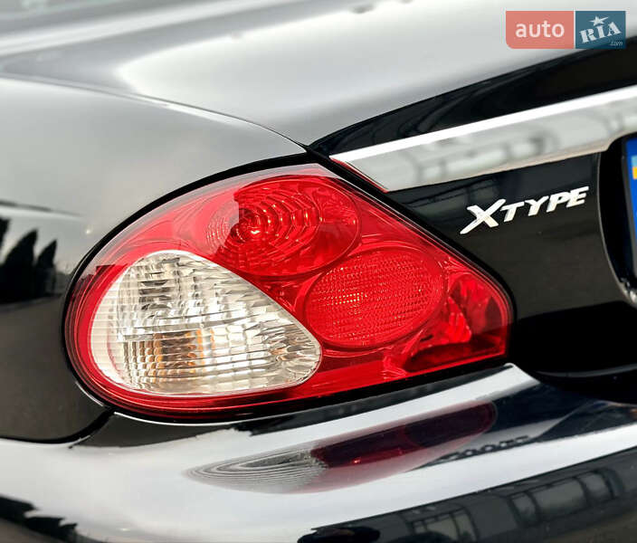 Седан Jaguar X-Type 2008 в Глевахе