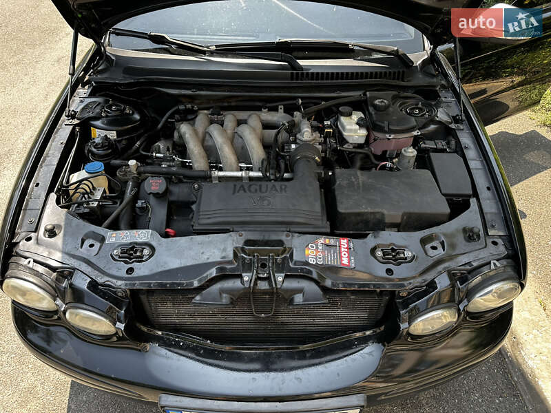 Седан Jaguar X-Type 2008 в Глевахе