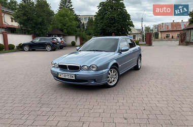 Седан Jaguar X-Type 2004 в Стрые