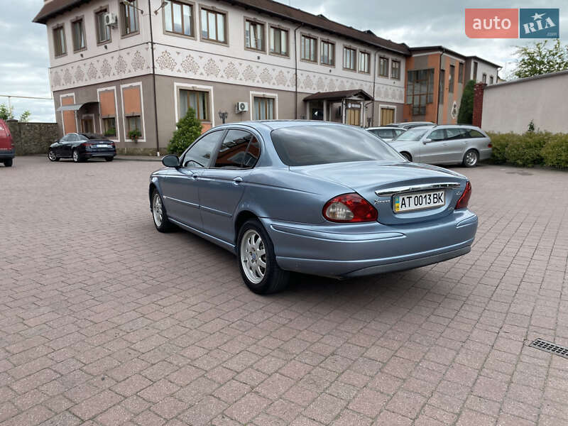 Седан Jaguar X-Type 2004 в Львове