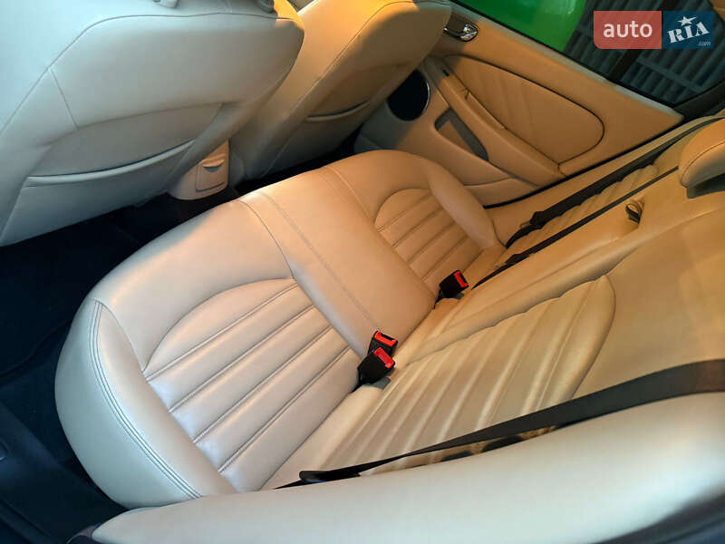 Седан Jaguar X-Type 2009 в Києві