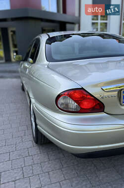 Седан Jaguar X-Type 2006 в 