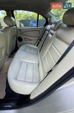 Седан Jaguar X-Type 2006 в 