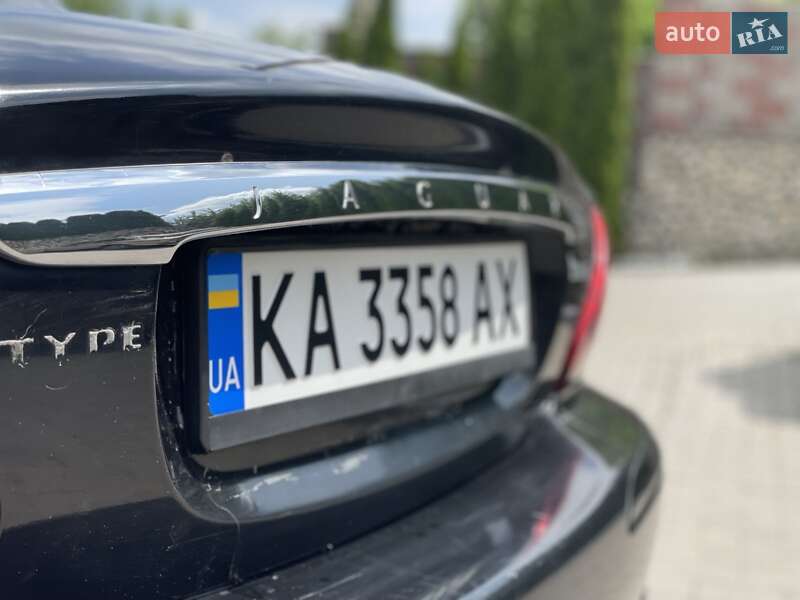 Седан Jaguar X-Type 2006 в Підволочиську