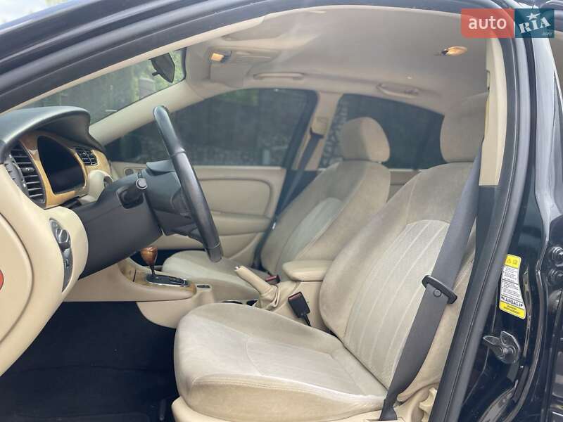 Седан Jaguar X-Type 2006 в Підволочиську