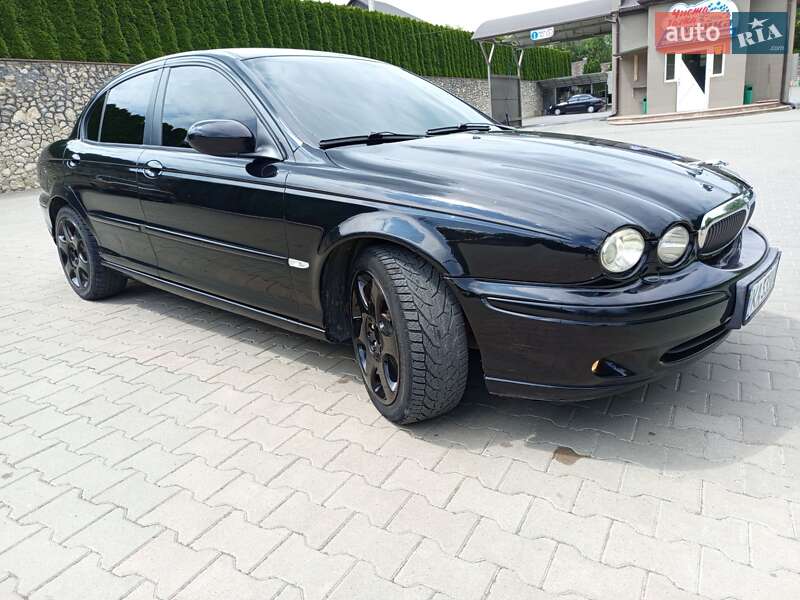 Седан Jaguar X-Type 2006 в Підволочиську