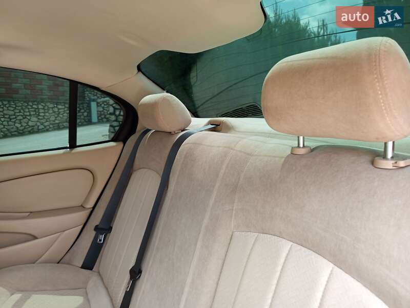 Седан Jaguar X-Type 2006 в Підволочиську