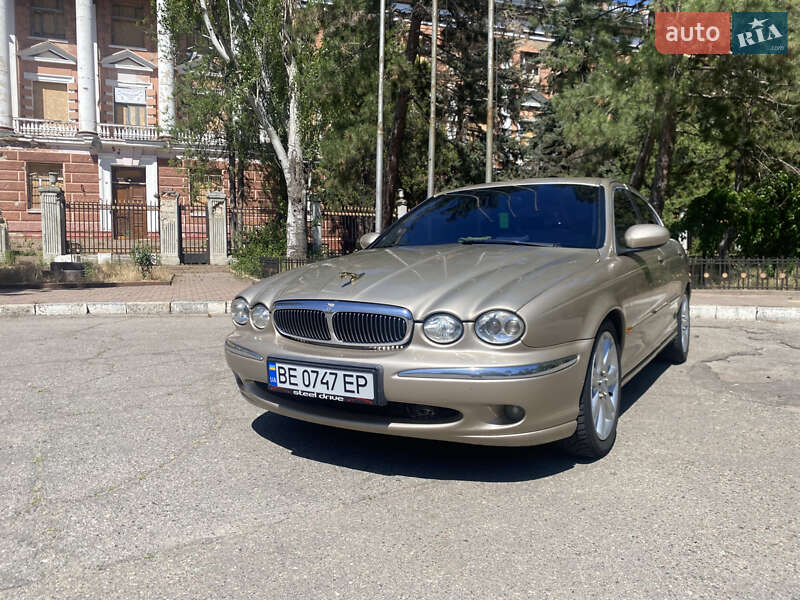 Седан Jaguar X-Type 2001 в Николаеве