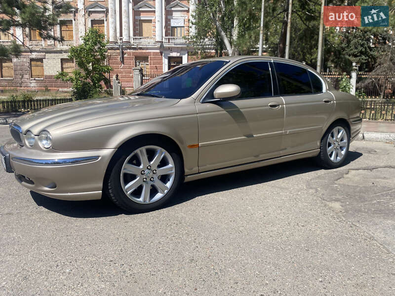 Седан Jaguar X-Type 2001 в Николаеве