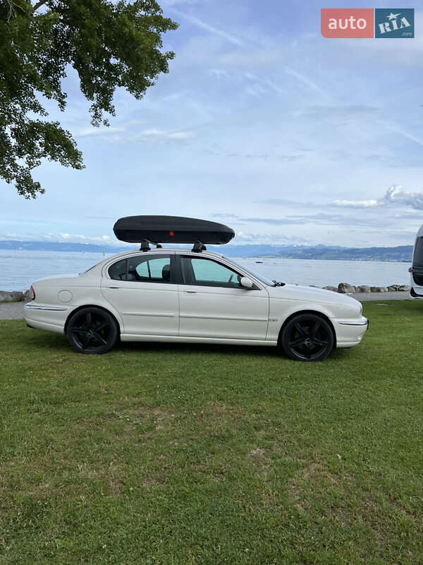 Седан Jaguar X-Type 2007 в Львові