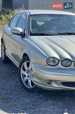 Седан Jaguar X-Type 2006 в 