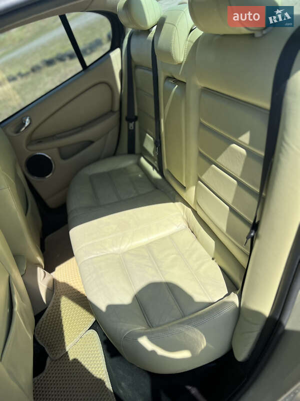 Седан Jaguar X-Type 2006 в Львові