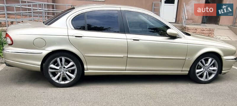 Седан Jaguar X-Type 2007 в Києві