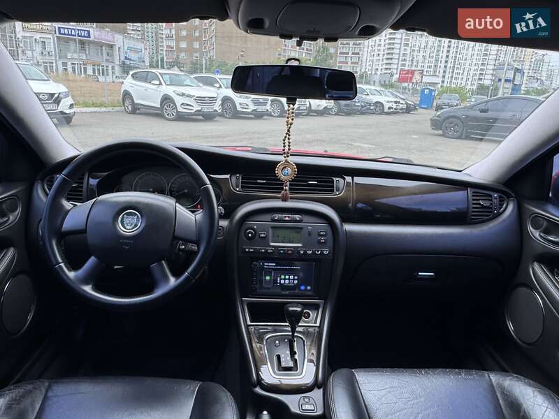Седан Jaguar X-Type 2004 в Києві