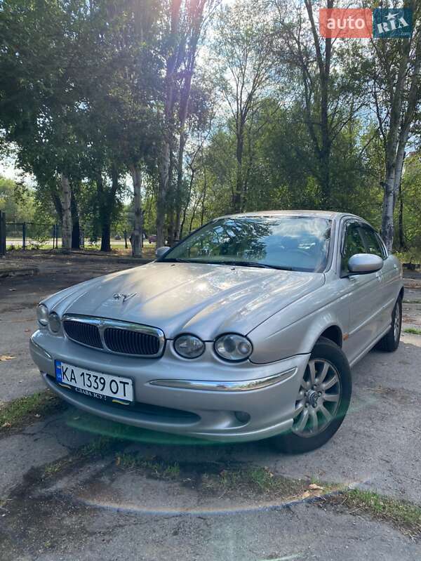Седан Jaguar X-Type 2003 в 