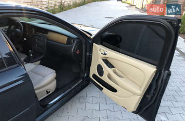 Седан Jaguar X-Type 2001 в 