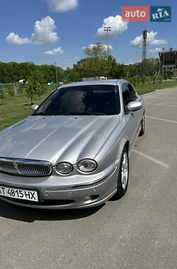 Седан Jaguar X-Type 2004 в 