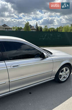 Седан Jaguar X-Type 2004 в 