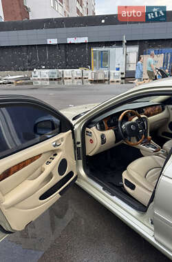 Седан Jaguar X-Type 2009 в 