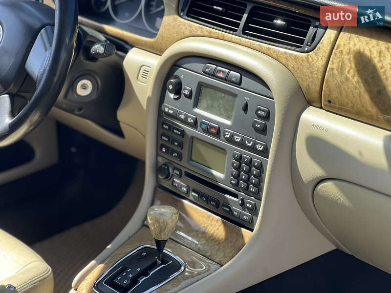 Седан Jaguar X-Type 2006 в Львове