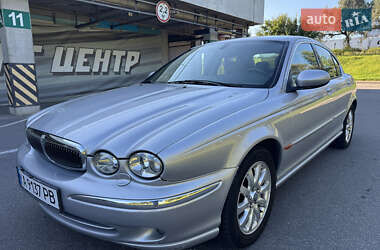 Седан Jaguar X-Type 2001 в 