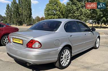 Седан Jaguar X-Type 2001 в 