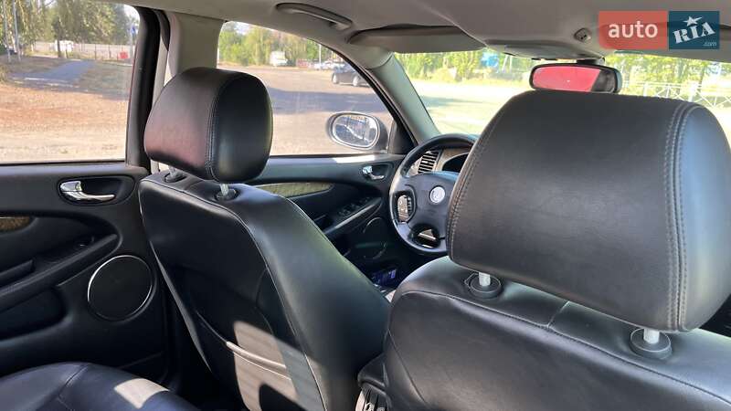 Седан Jaguar X-Type 2001 в Николаеве