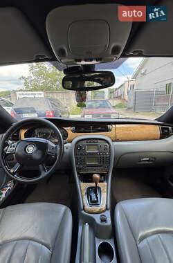 Седан Jaguar X-Type 2005 в 