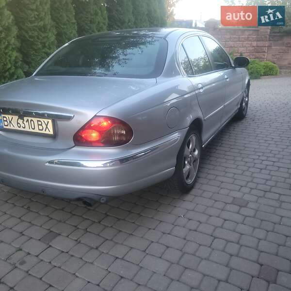 Седан Jaguar X-Type 2006 в Рівному