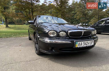 Седан Jaguar X-Type 2001 в 