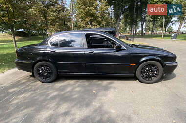 Седан Jaguar X-Type 2001 в 